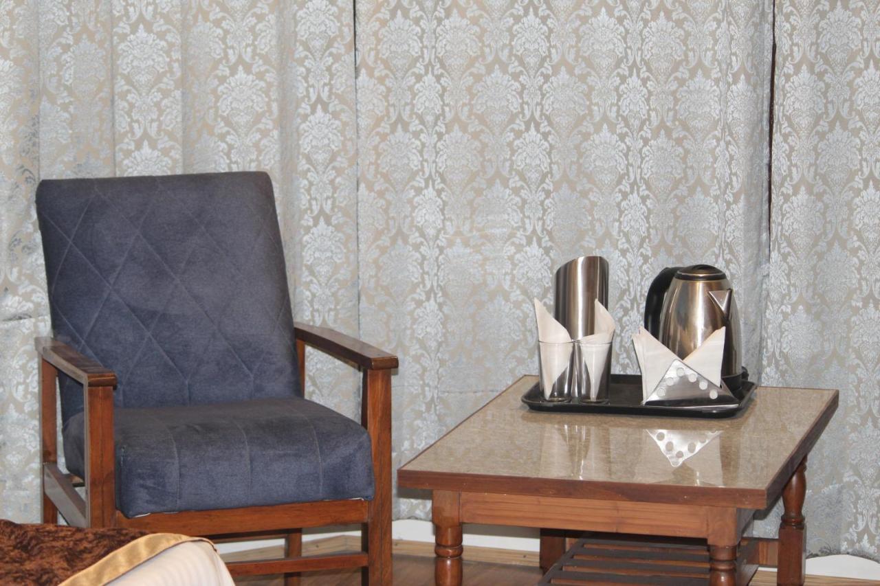 Hotel Link Way-A Riverside Hotel Manāli Εξωτερικό φωτογραφία